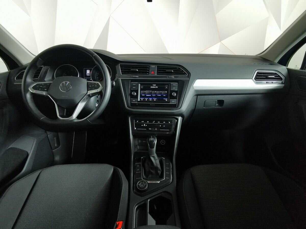 Купить Volkswagen Tiguan с пробегом. Фото: #9