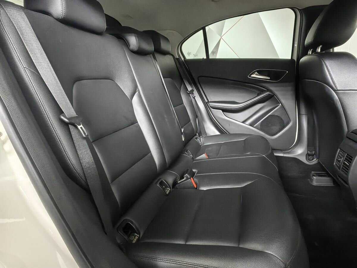 Купить Mercedes-Benz A-Класс с пробегом. Фото: #11