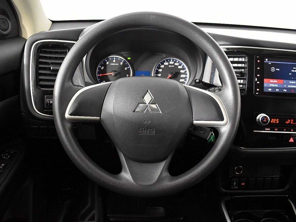 Купить Mitsubishi Outlander с пробегом. Фото: #10