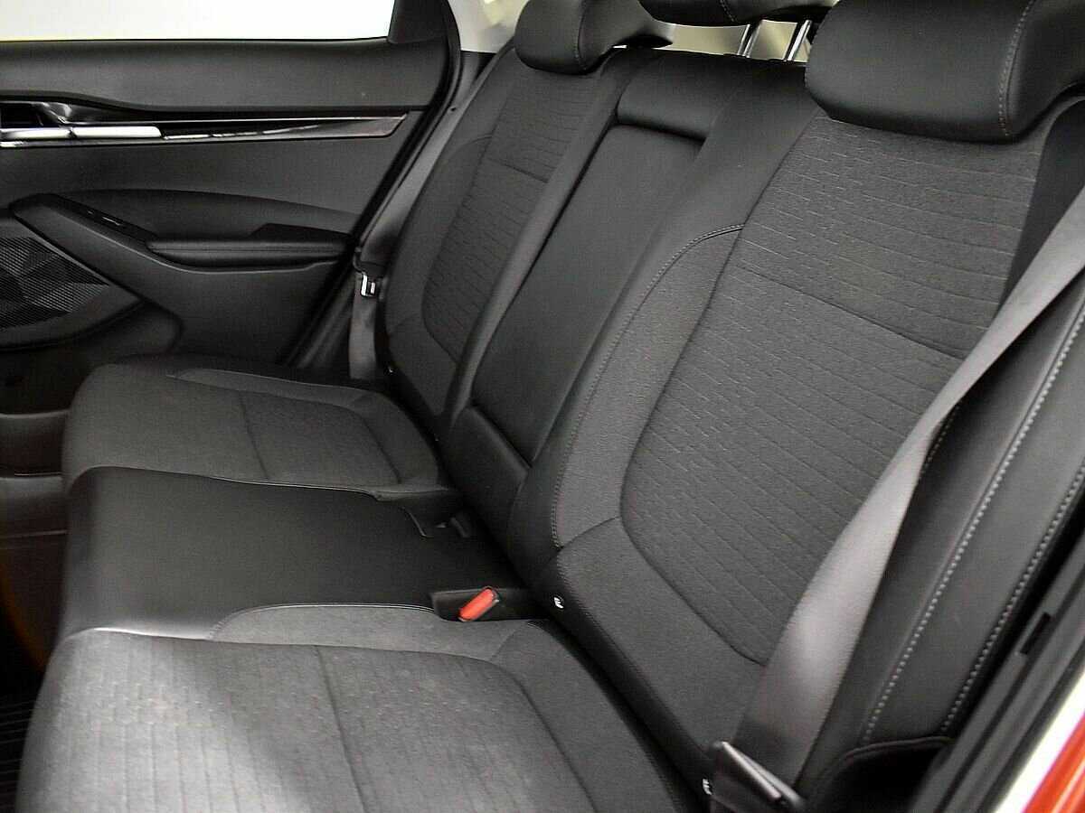 Купить Kia Seltos с пробегом. Фото: #8