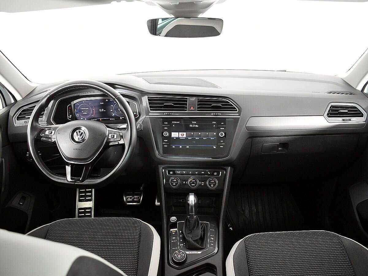 Купить Volkswagen Tiguan с пробегом. Фото: #9