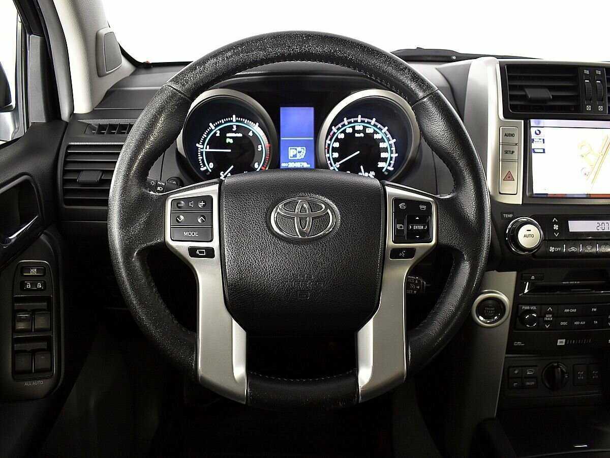 Купить Toyota Land Cruiser Prado с пробегом. Фото: #11