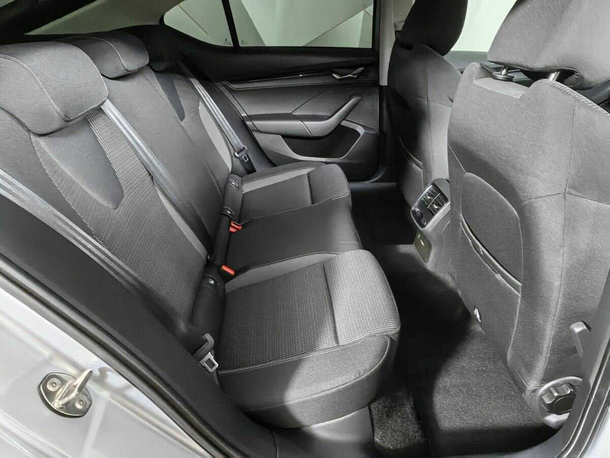 Купить Skoda Octavia с пробегом. Фото: #11