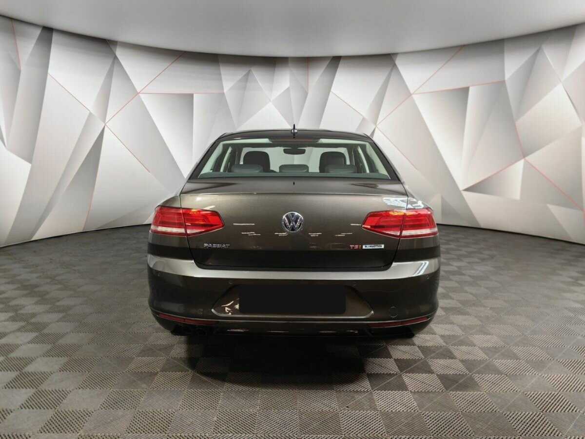 Купить Volkswagen Passat с пробегом. Фото: #7