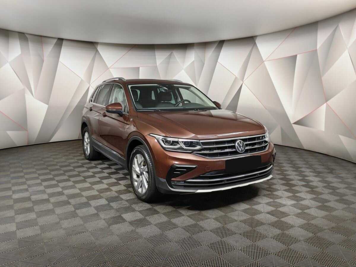 Купить Volkswagen Tiguan с пробегом. Фото: #2