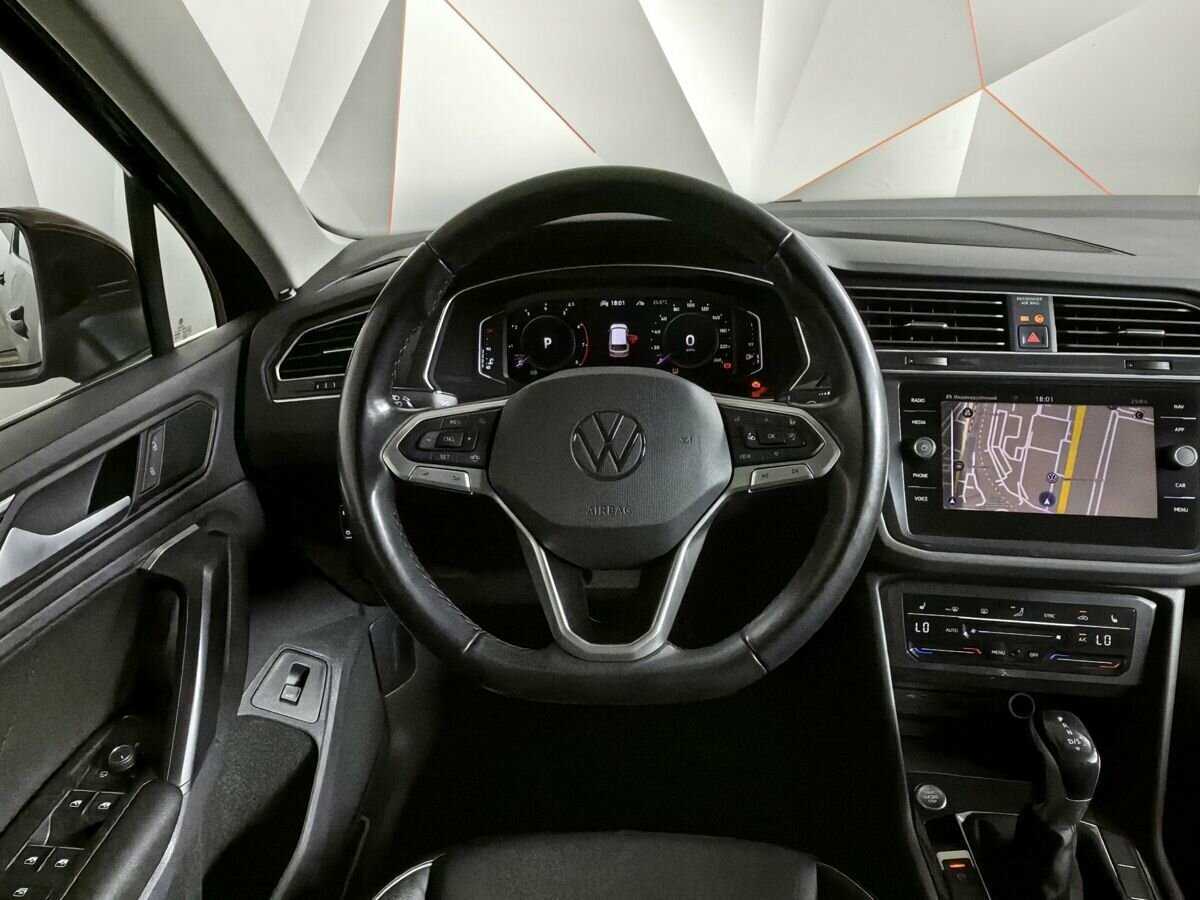 Купить Volkswagen Tiguan с пробегом. Фото: #14