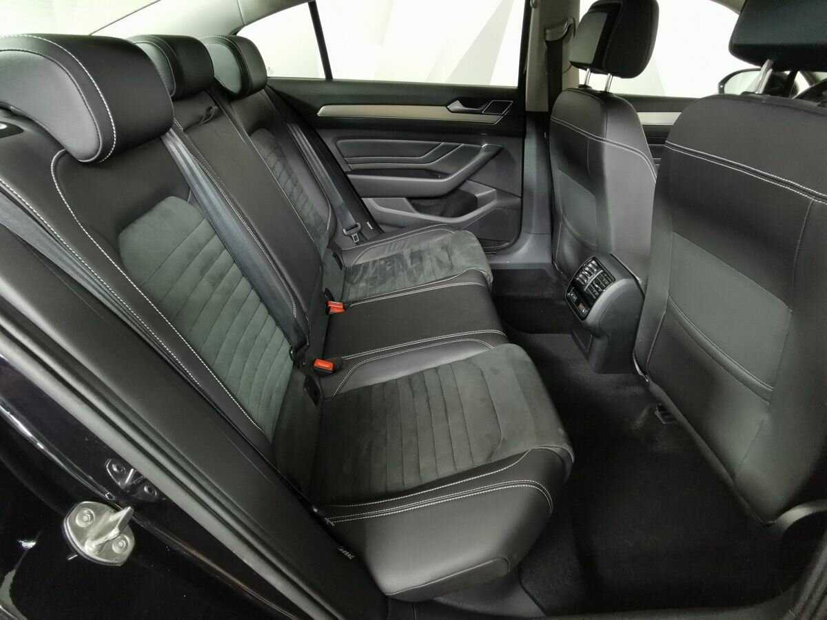Купить Volkswagen Passat с пробегом. Фото: #10