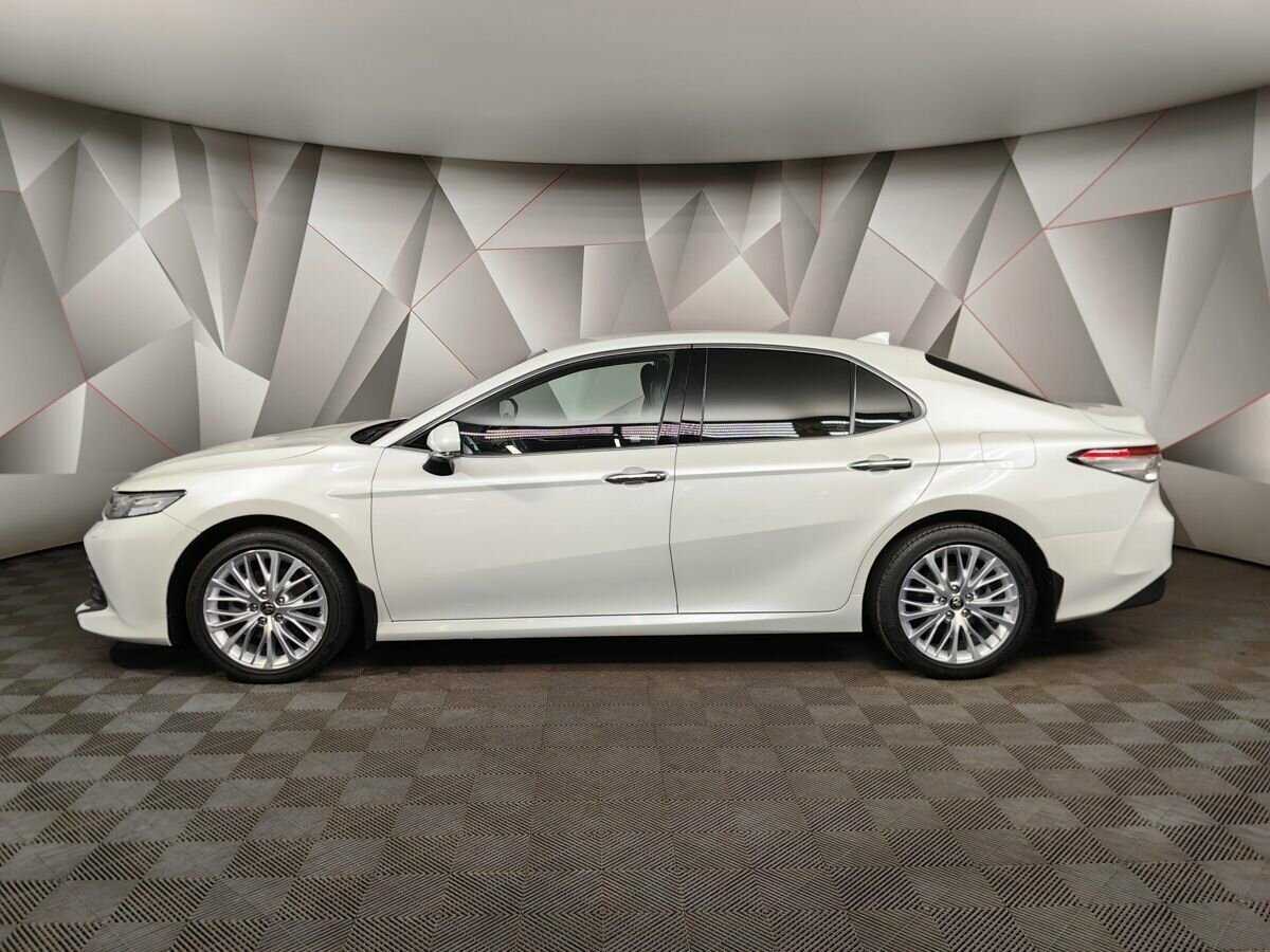 Купить Toyota Camry с пробегом. Фото: #4