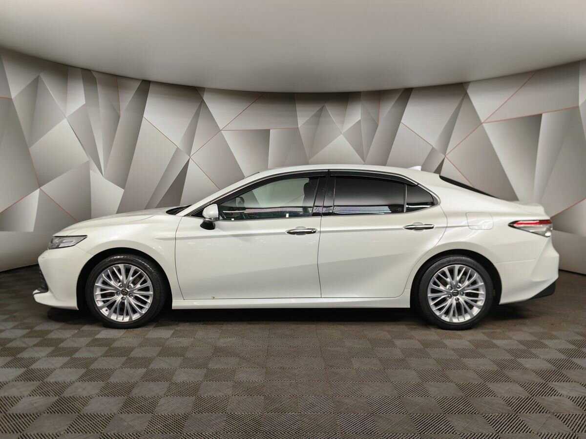 Купить Toyota Camry с пробегом. Фото: #4