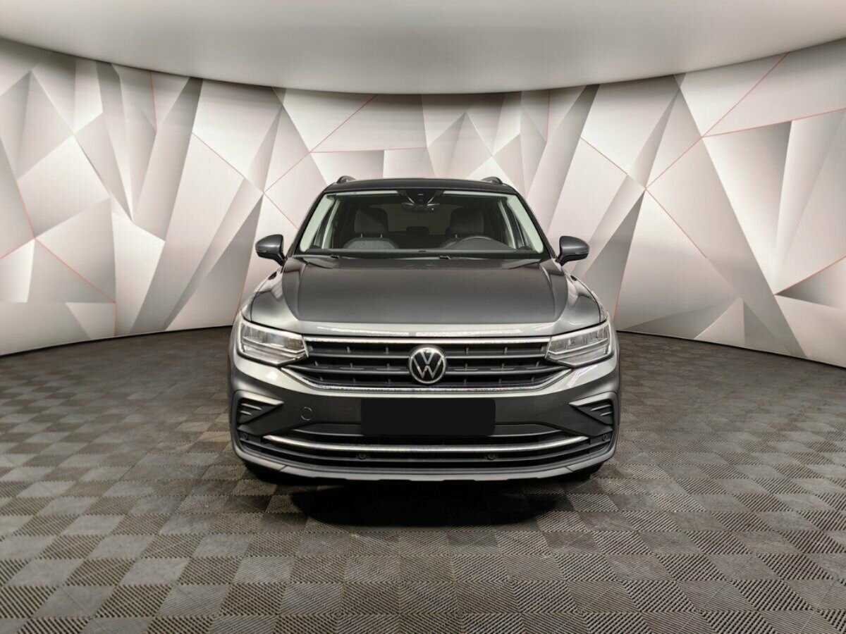 Купить Volkswagen Tiguan с пробегом. Фото: #6