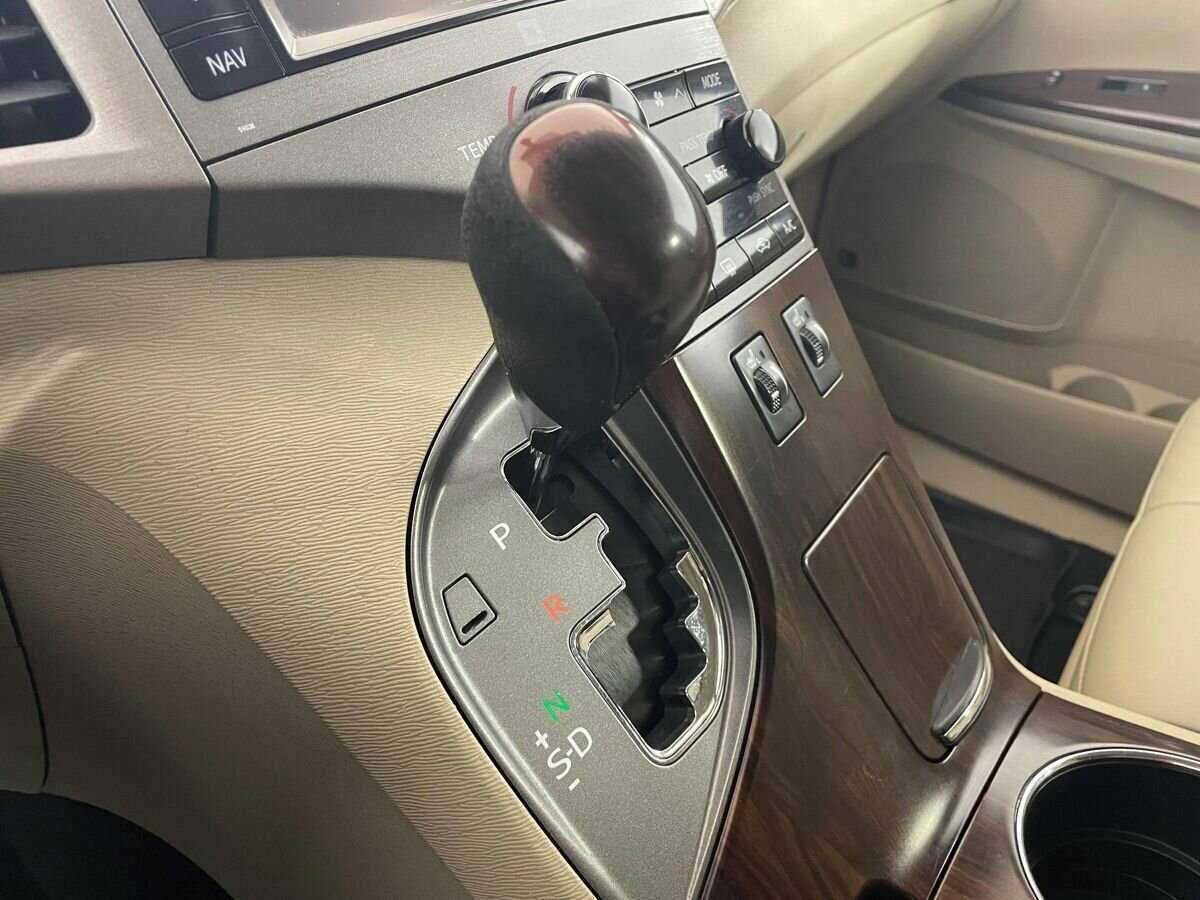 Купить Toyota Venza с пробегом. Фото: #12