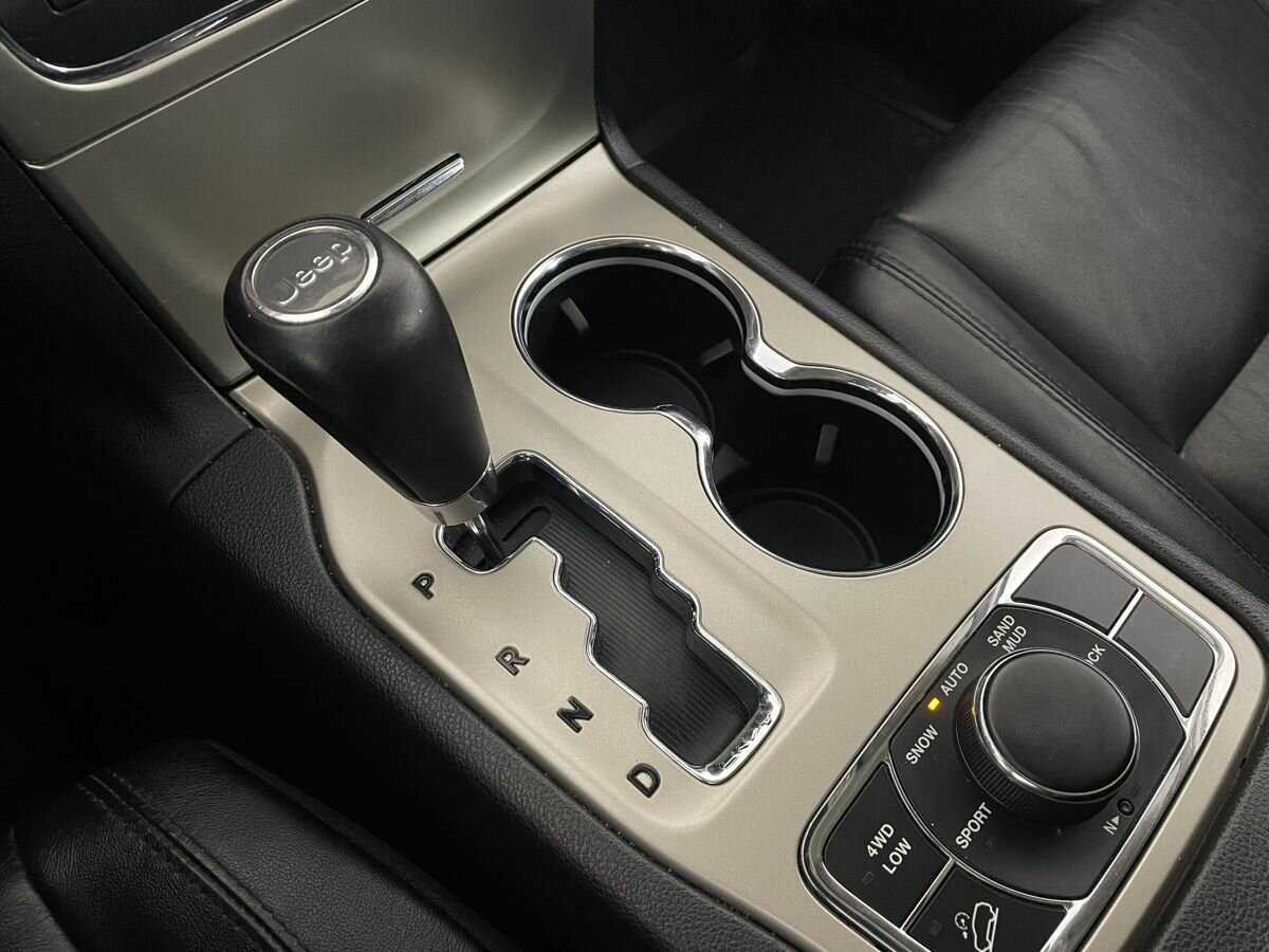 Купить Jeep Grand Cherokee с пробегом. Фото: #12
