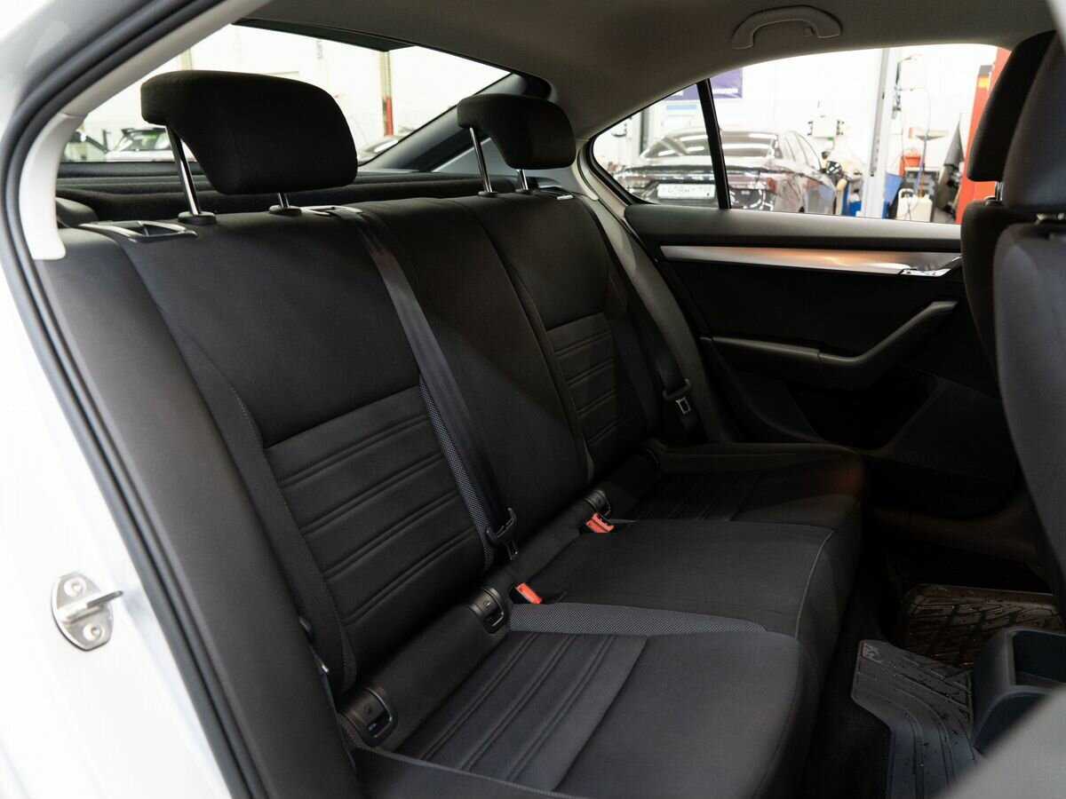 Купить Skoda Octavia с пробегом. Фото: #7
