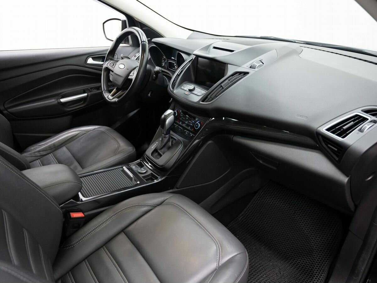 Купить Ford Kuga с пробегом. Фото: #10