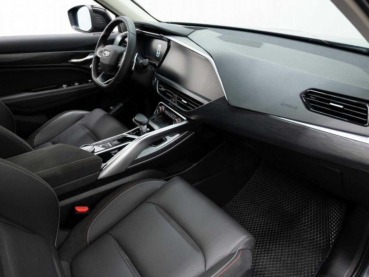 Купить Geely Tugella с пробегом. Фото: #10