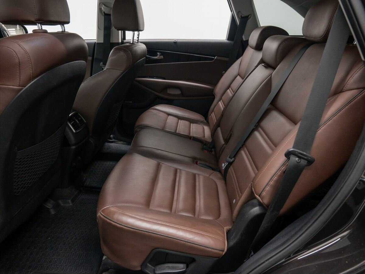 Купить Kia Sorento с пробегом. Фото: #13