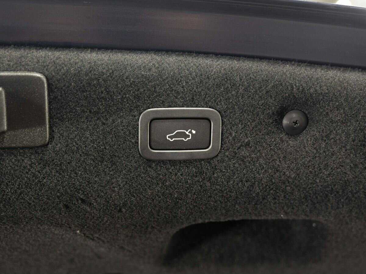 Купить Jaguar XF с пробегом. Фото: #26