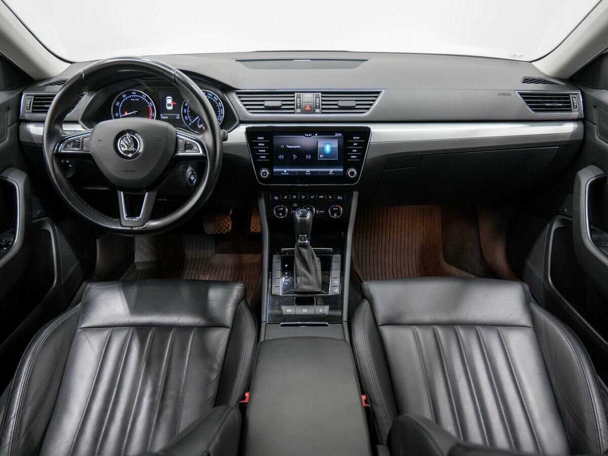 Купить Skoda Superb с пробегом. Фото: #10