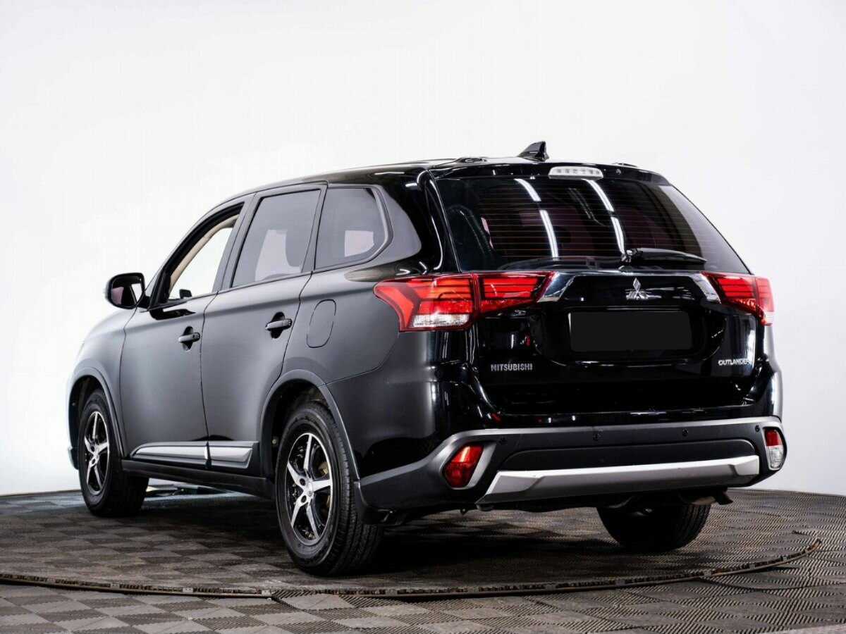 Купить Mitsubishi Outlander с пробегом. Фото: #3