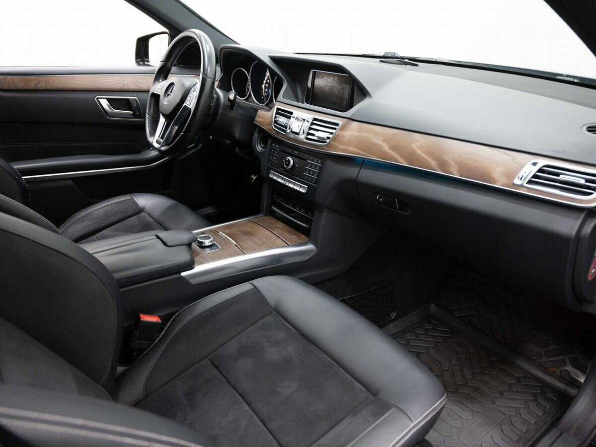 Купить Mercedes-Benz E-Класс с пробегом. Фото: #10