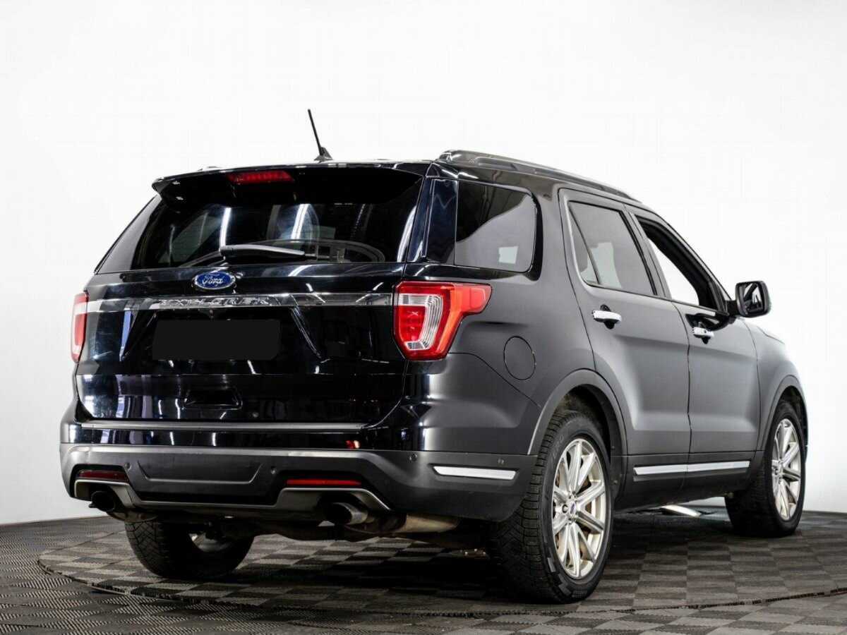 Купить Ford Explorer с пробегом. Фото: #3