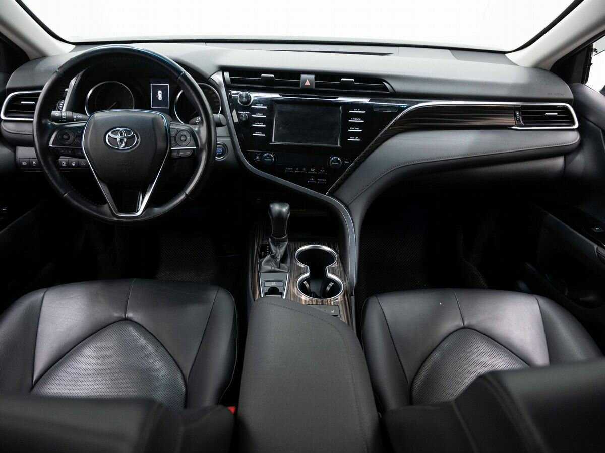 Купить Toyota Camry с пробегом. Фото: #13