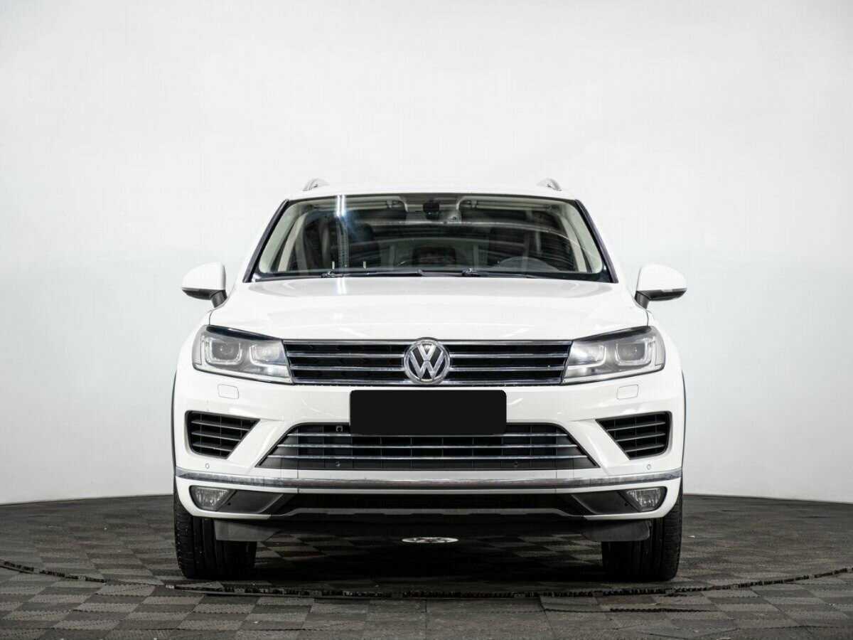 Купить Volkswagen Touareg с пробегом. Фото: #1