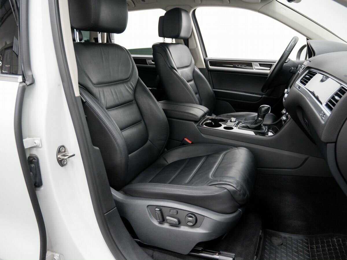 Купить Volkswagen Touareg с пробегом. Фото: #7