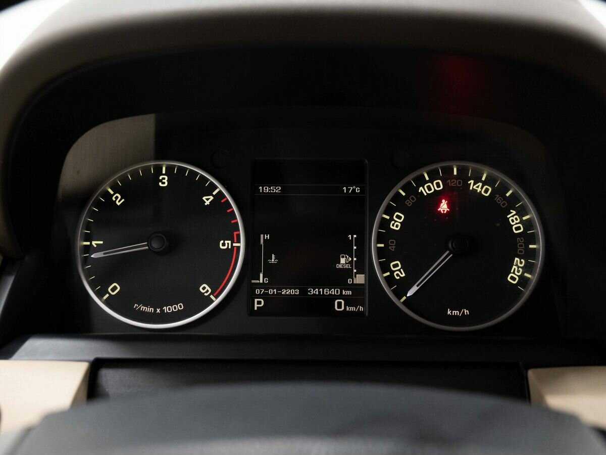 Купить Land Rover Discovery с пробегом. Фото: #17