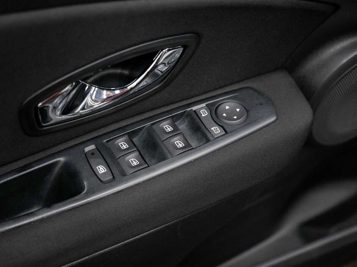 Купить Renault Fluence с пробегом. Фото: #14