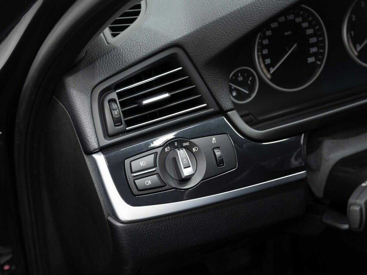 Купить BMW 5 серии с пробегом. Фото: #22