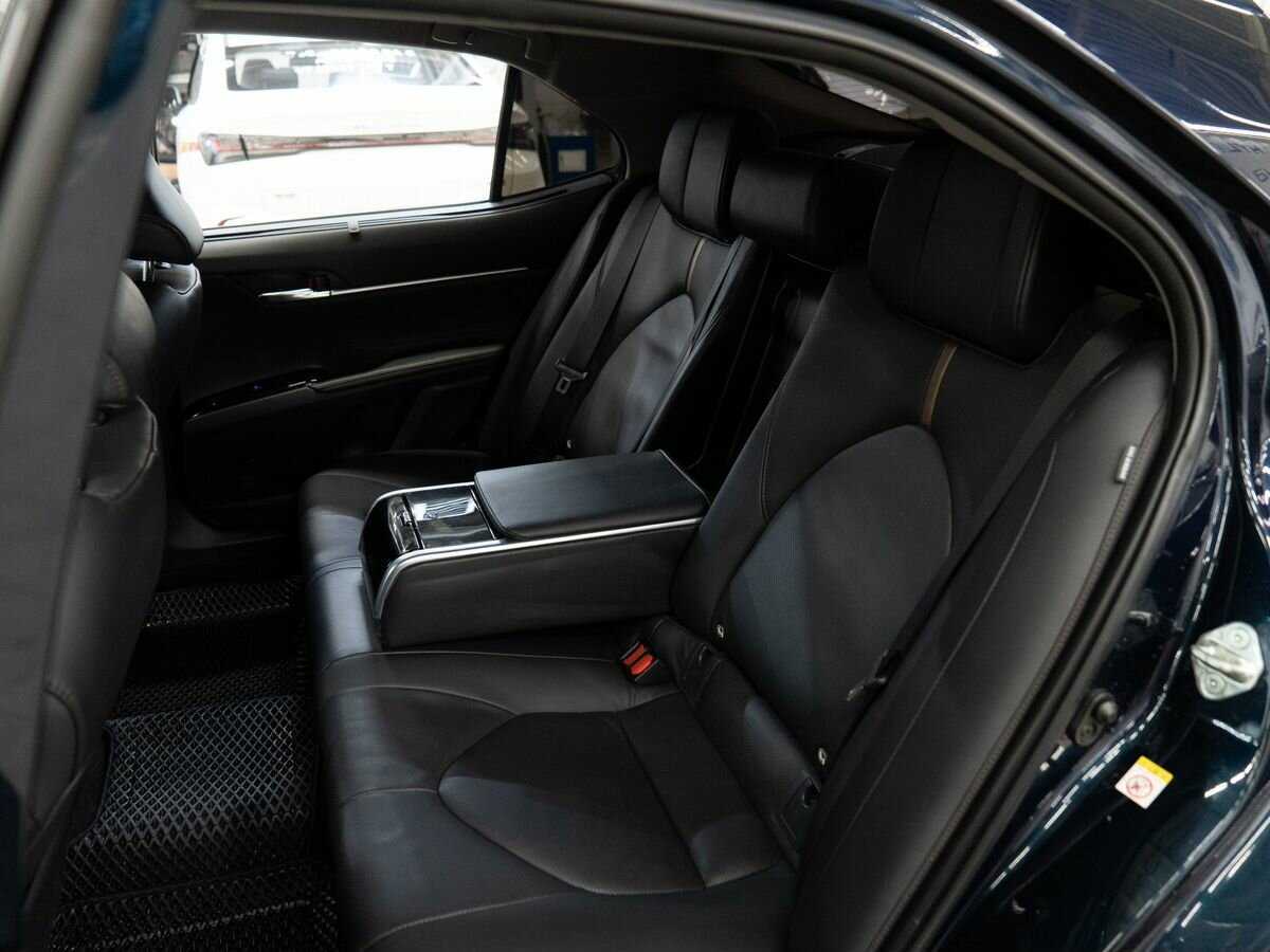 Купить Toyota Camry с пробегом. Фото: #7