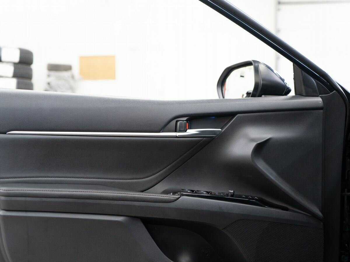 Купить Toyota Camry с пробегом. Фото: #15