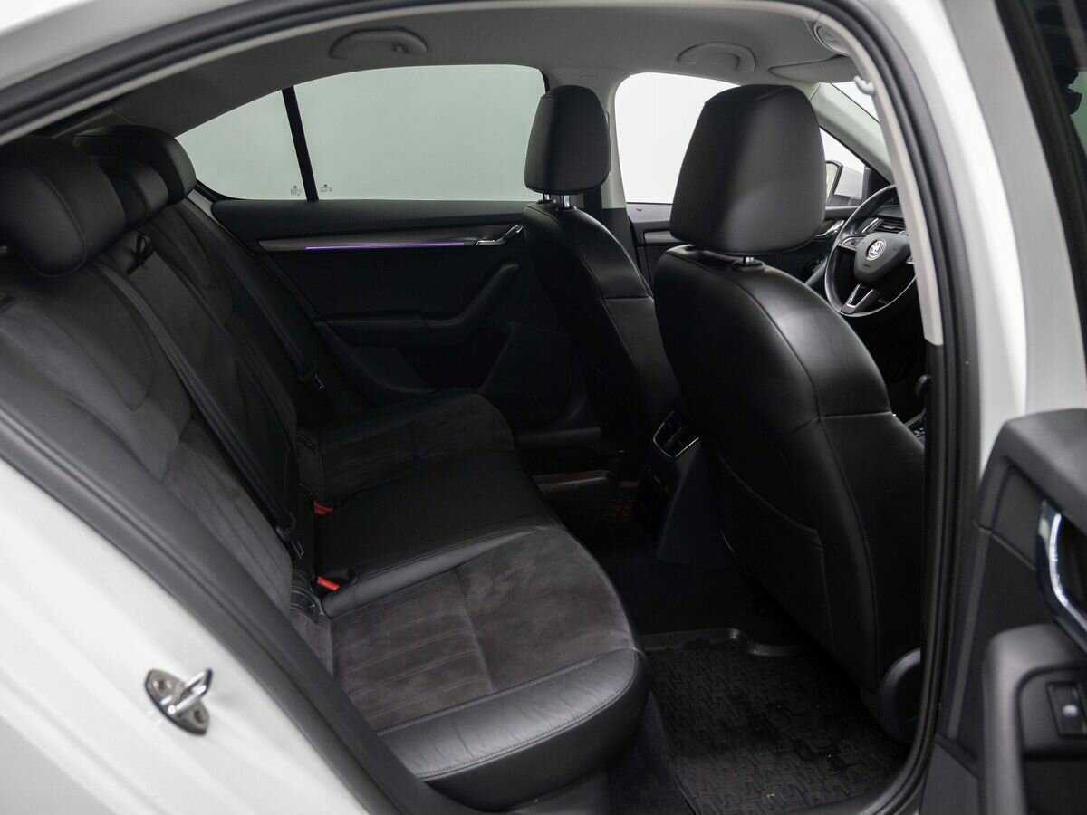 Купить Skoda Octavia с пробегом. Фото: #9