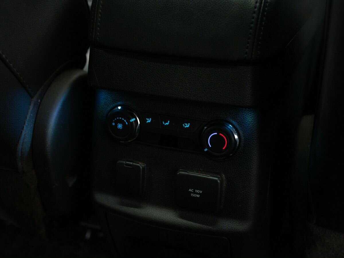 Купить Ford Explorer с пробегом. Фото: #9