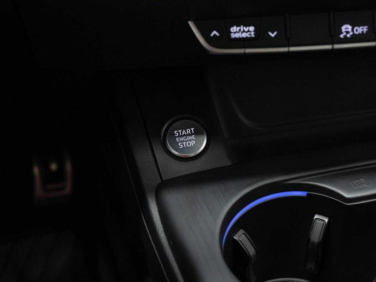 Купить Audi A4 с пробегом. Фото: #19