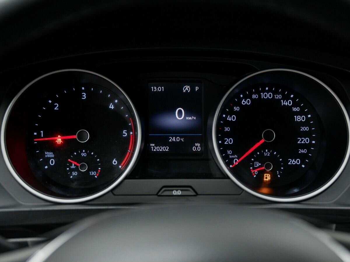 Купить Volkswagen Tiguan с пробегом. Фото: #23
