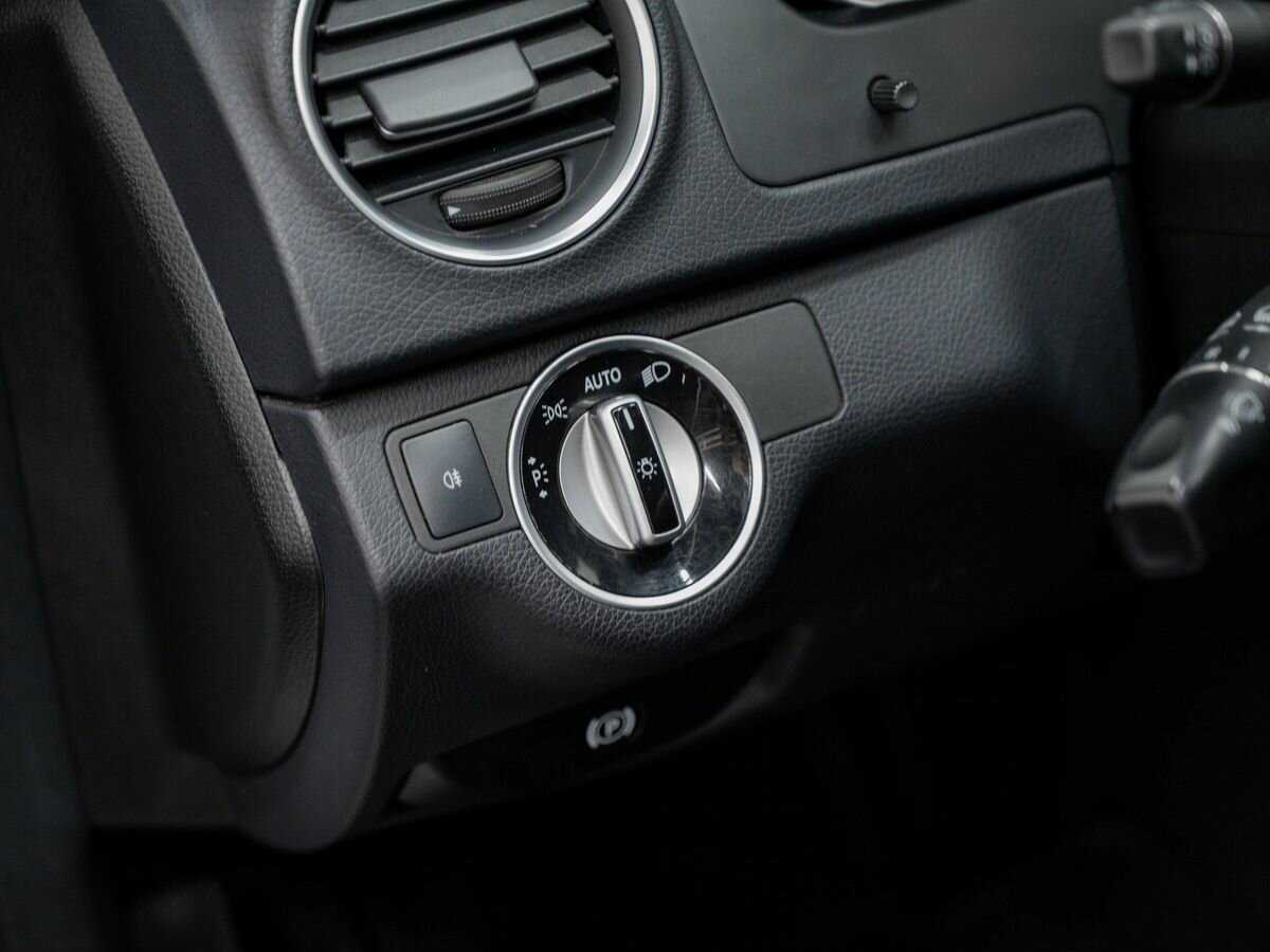 Купить Mercedes-Benz C-Класс с пробегом. Фото: #16