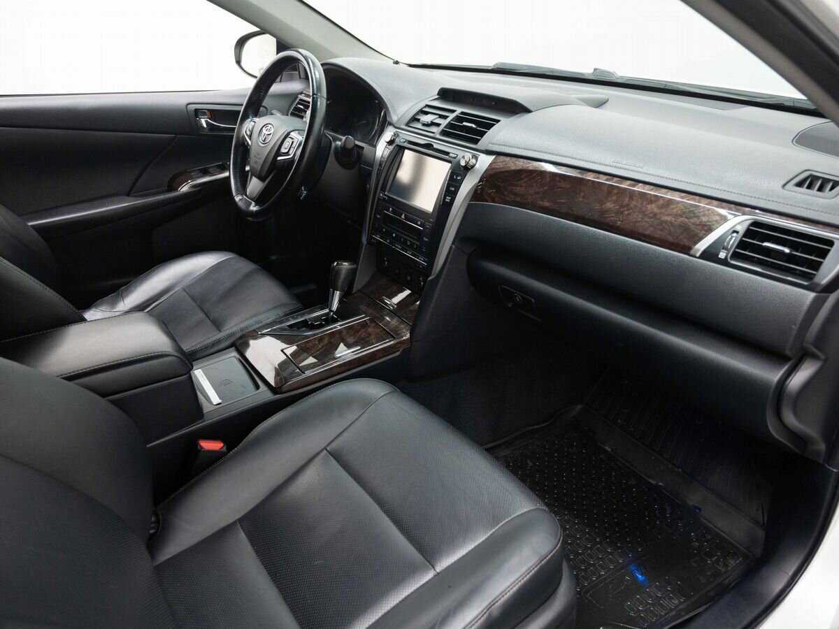Купить Toyota Camry с пробегом. Фото: #10