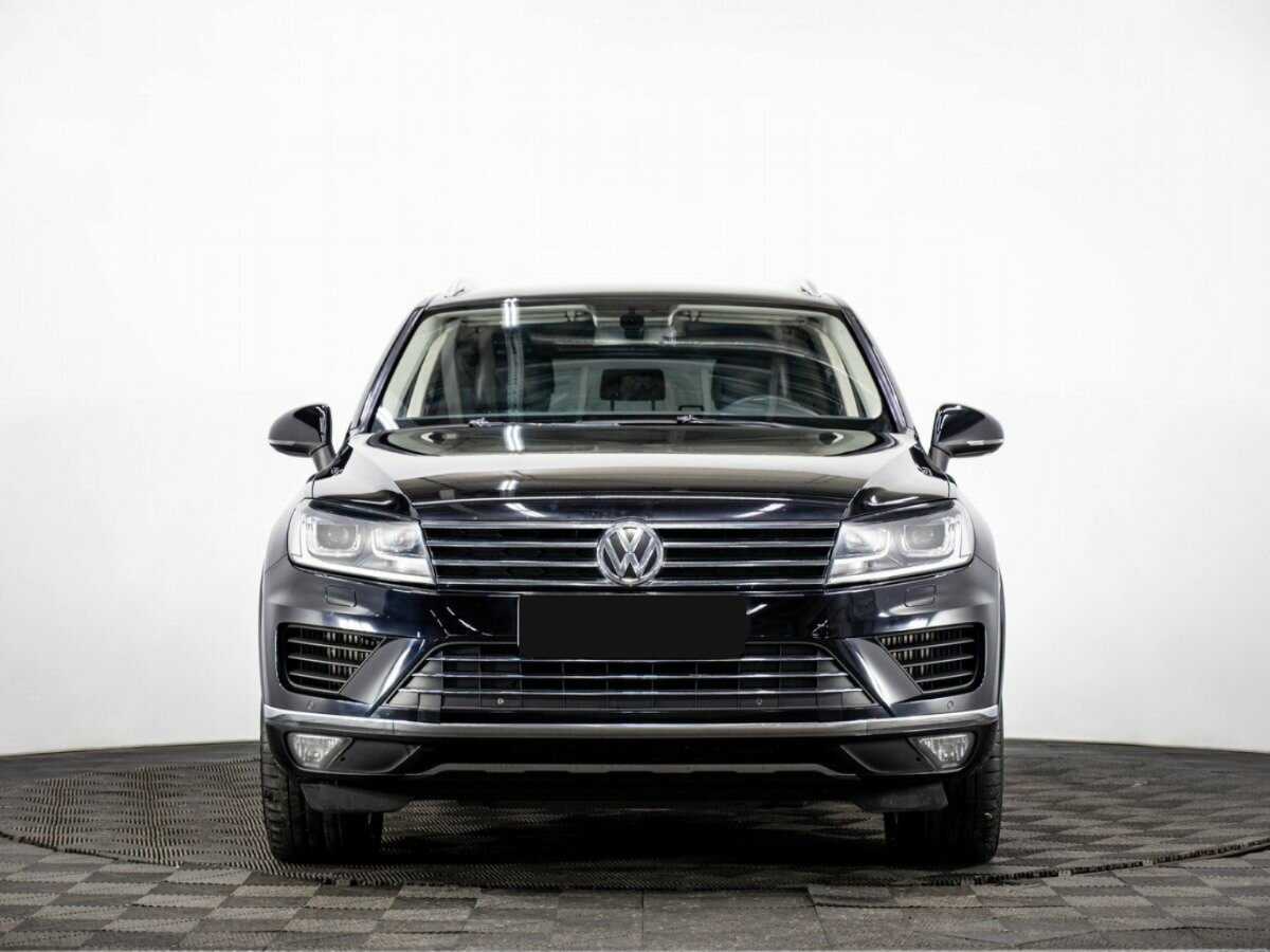 Купить Volkswagen Touareg с пробегом. Фото: #1