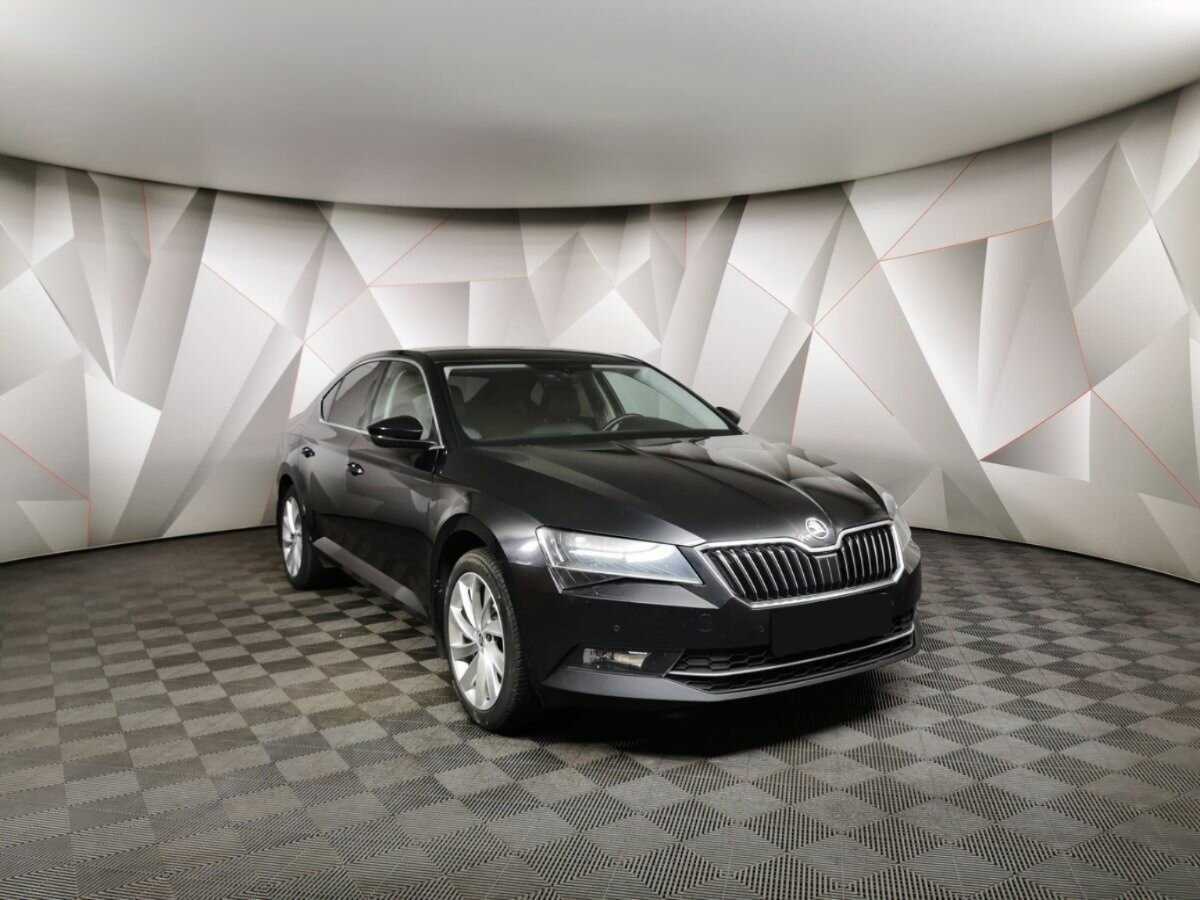Купить Skoda Superb с пробегом. Фото: #2