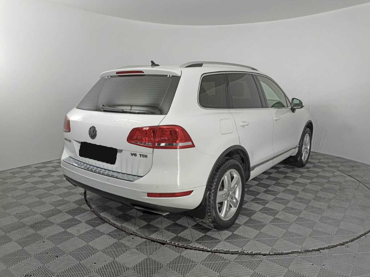 Купить Volkswagen Touareg с пробегом. Фото: #4