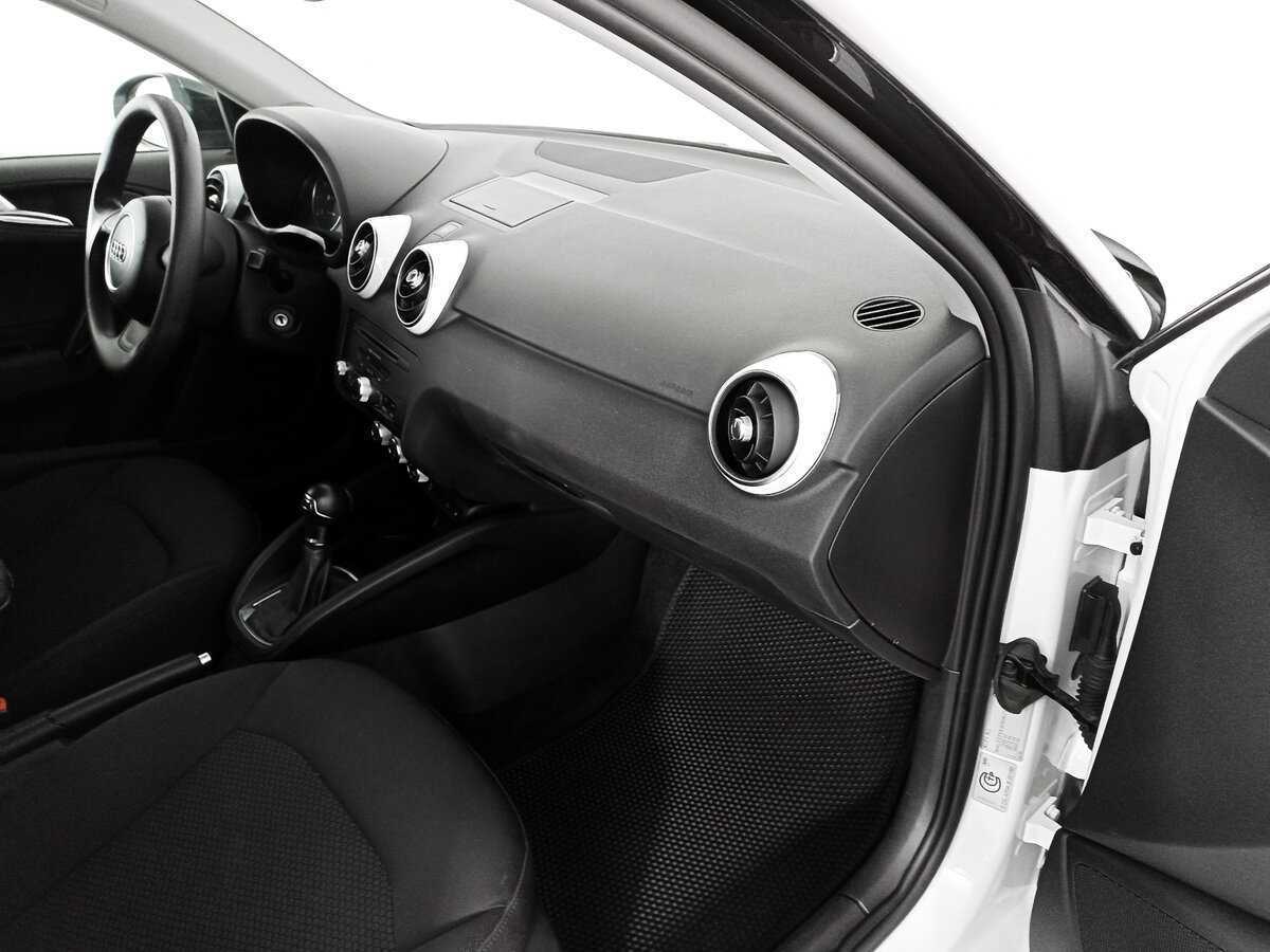 Купить Audi A1 с пробегом. Фото: #8