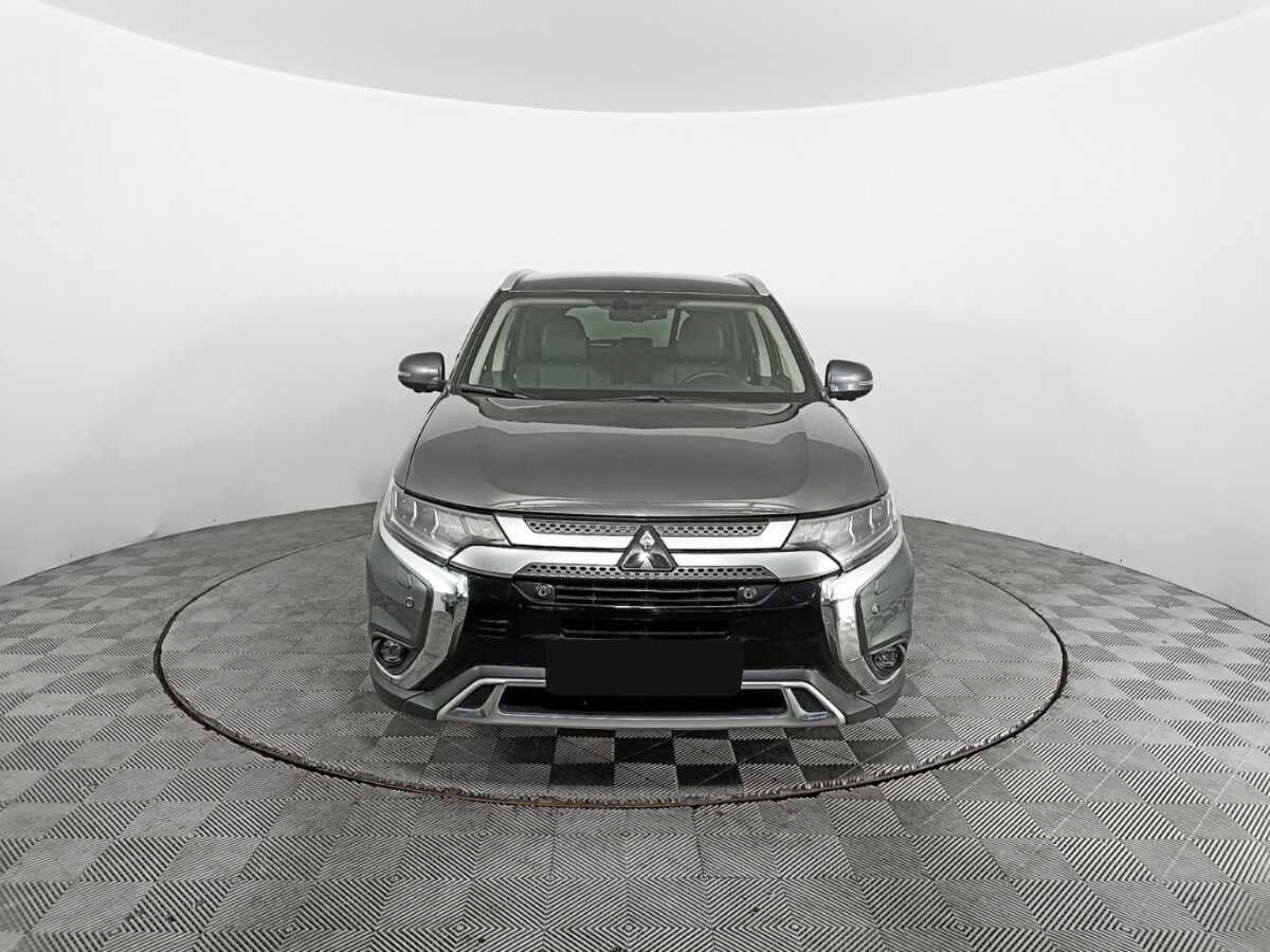 Купить Mitsubishi Outlander с пробегом. Фото: #1