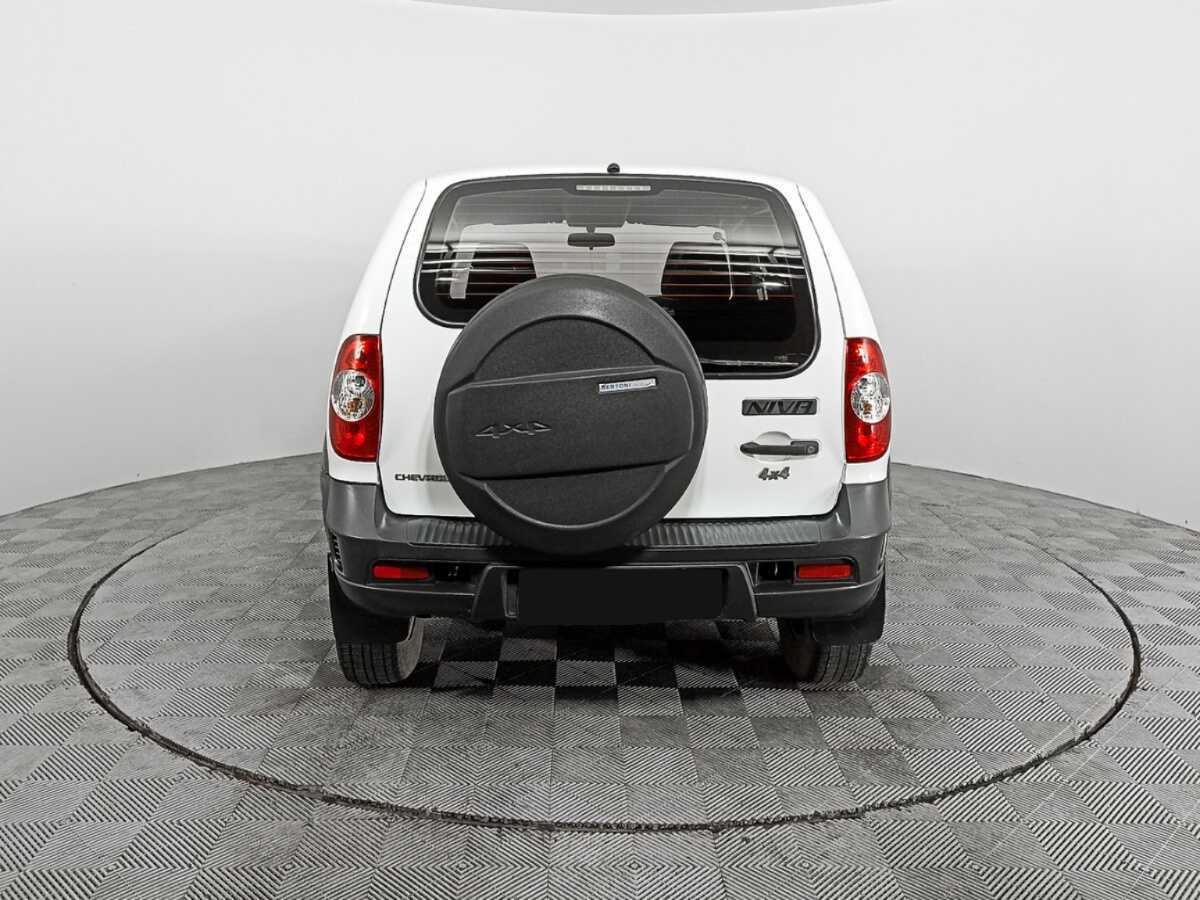 Купить Chevrolet Niva с пробегом. Фото: #4