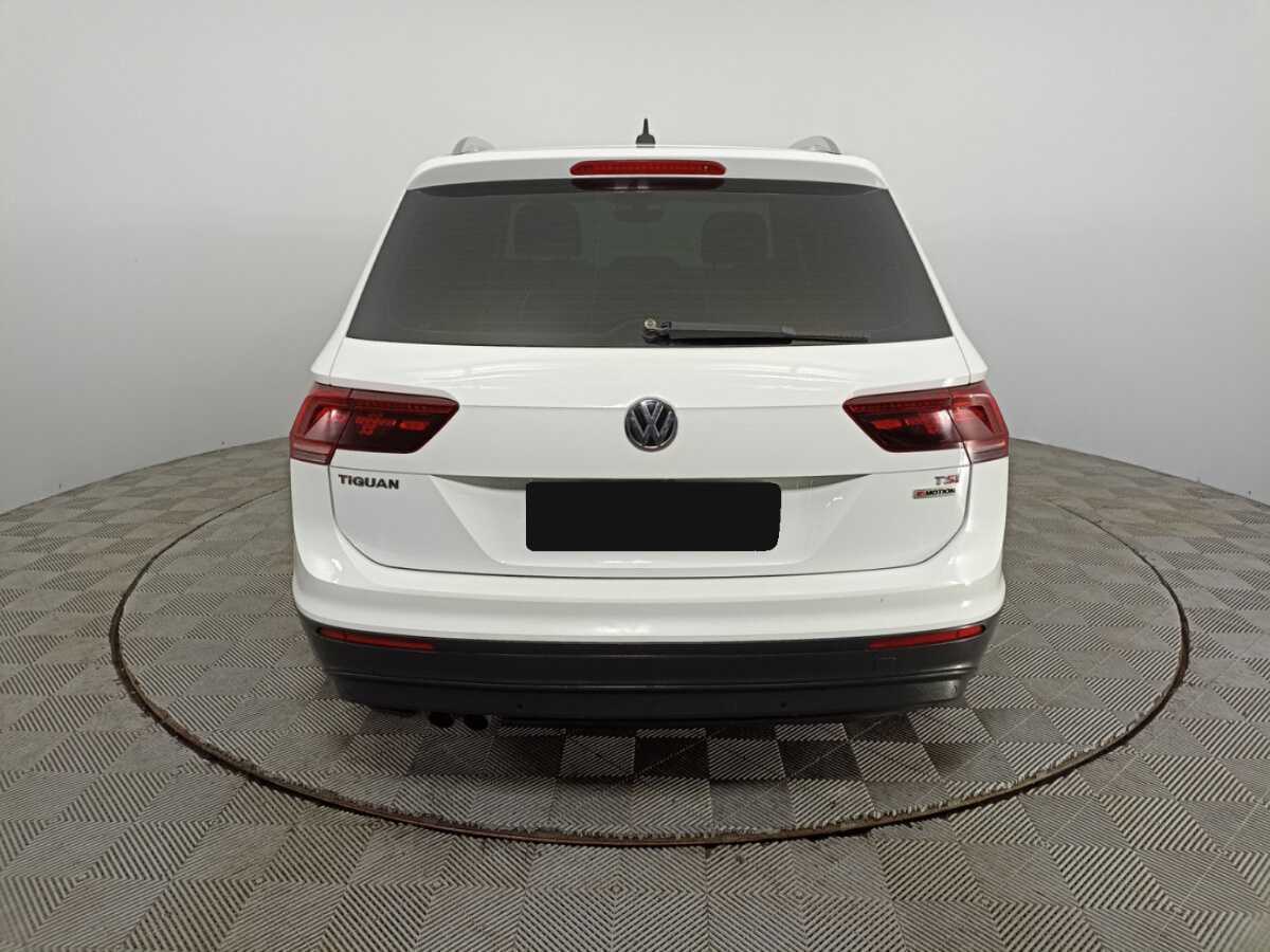 Купить Volkswagen Tiguan с пробегом. Фото: #5