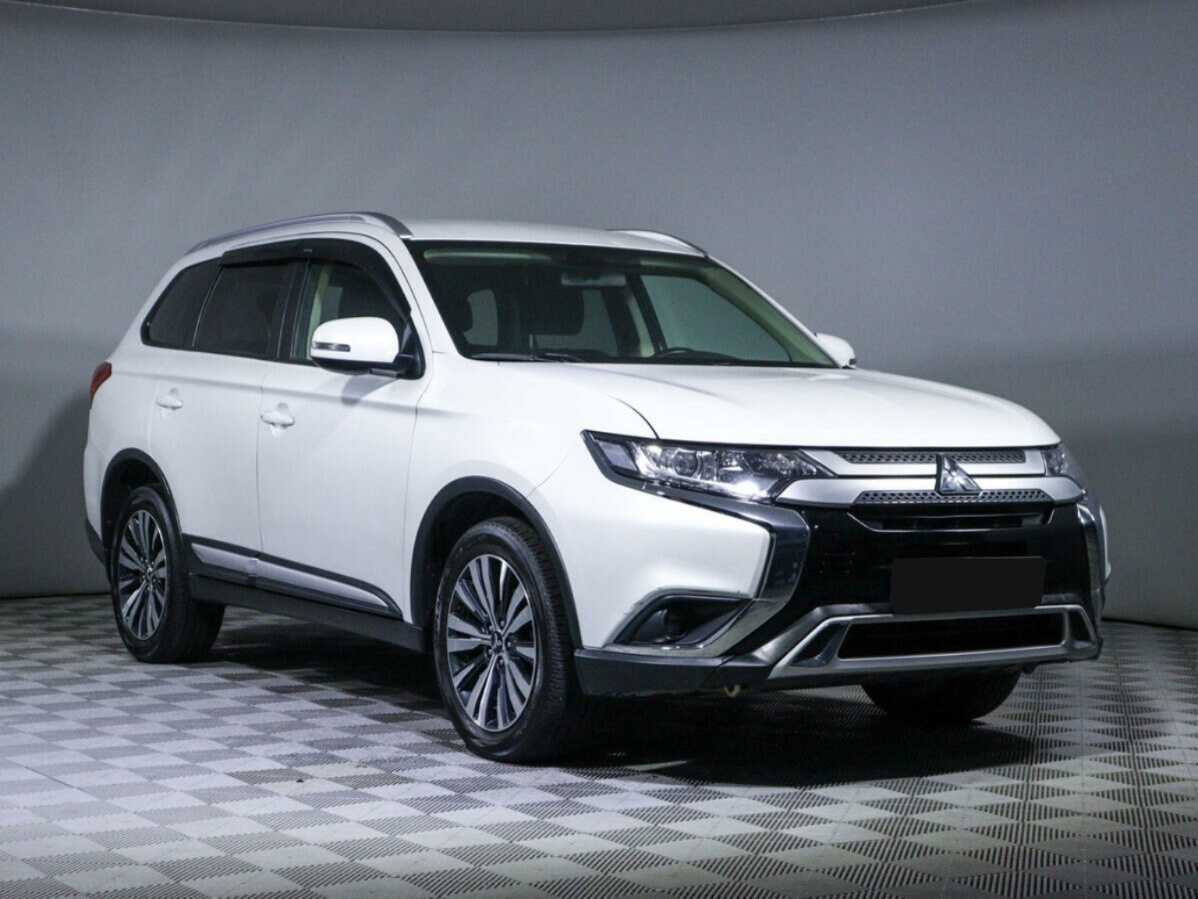 Купить Mitsubishi Outlander с пробегом. Фото: #2