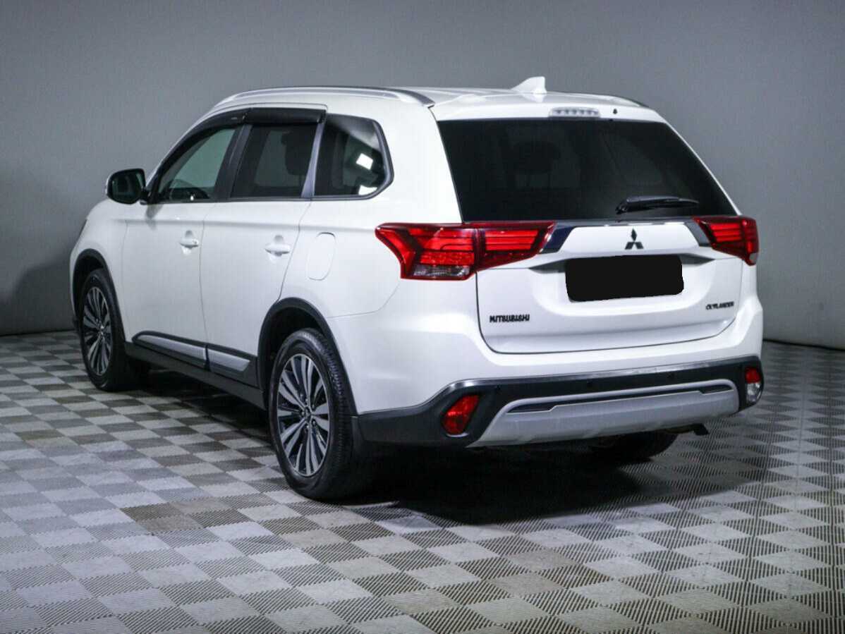 Купить Mitsubishi Outlander с пробегом. Фото: #6