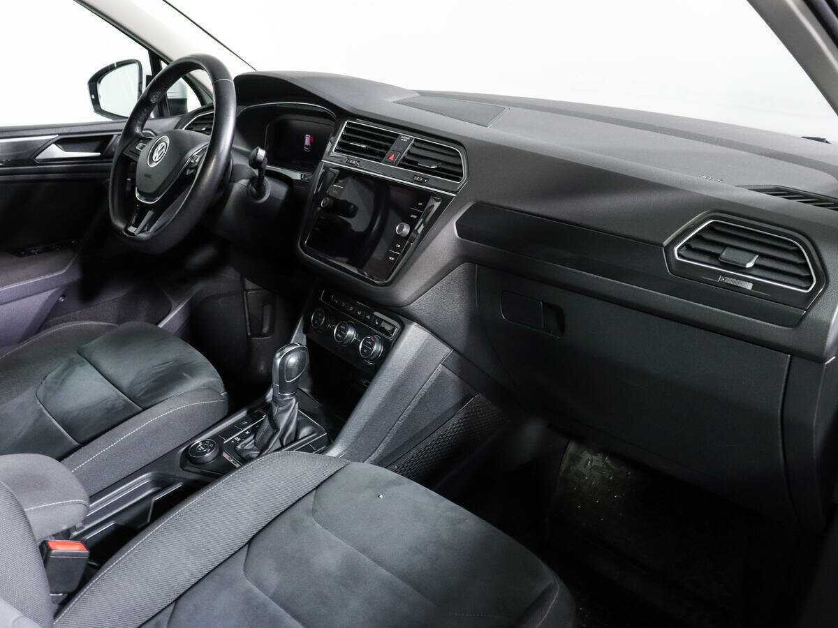 Купить Volkswagen Tiguan с пробегом. Фото: #8