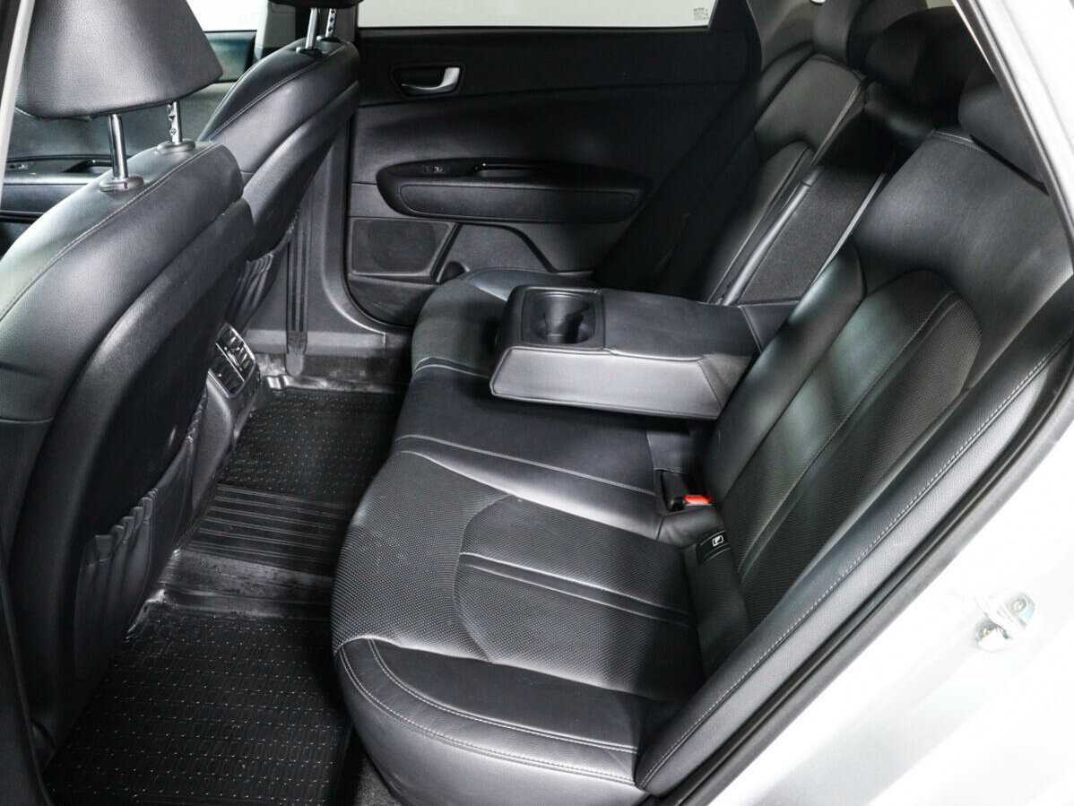 Купить Kia Optima с пробегом. Фото: #9
